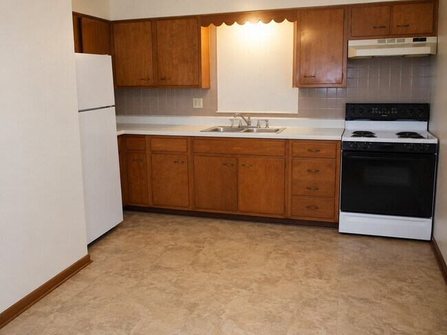 Building Photo - 3502 -12 PLUM STREET ERIE PA 16508