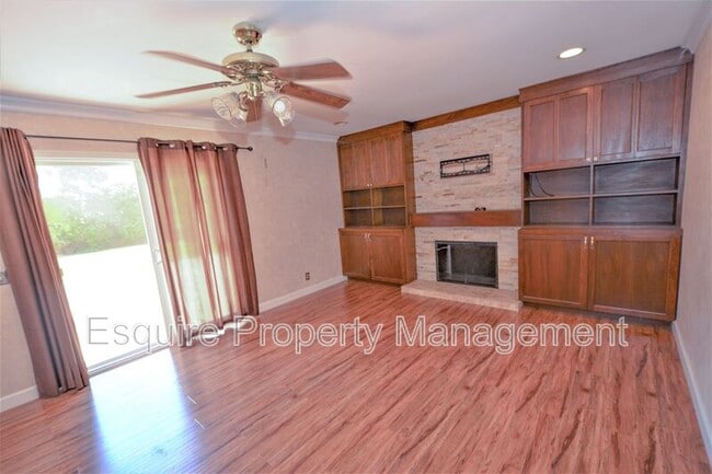 Building Photo - 1224 Christina Ct