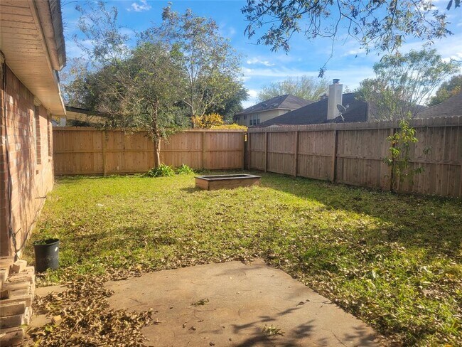 Building Photo - 3046 Mosby Dr