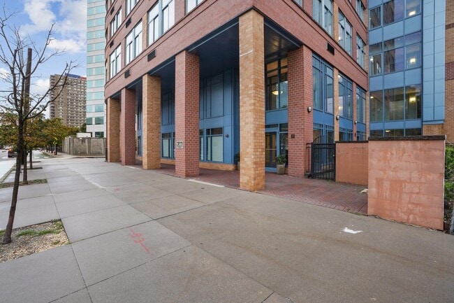 Building Photo - 311 Washington St