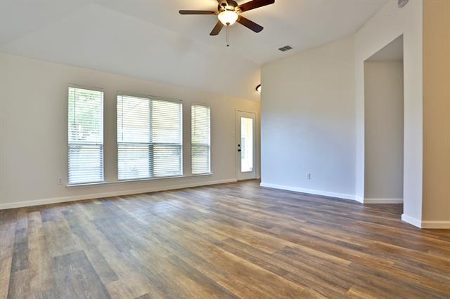 Building Photo - 9208 Chesapeake Ln