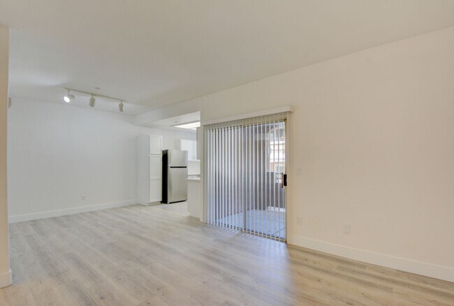 Building Photo - Completely updated and remodeled bottom-fl...