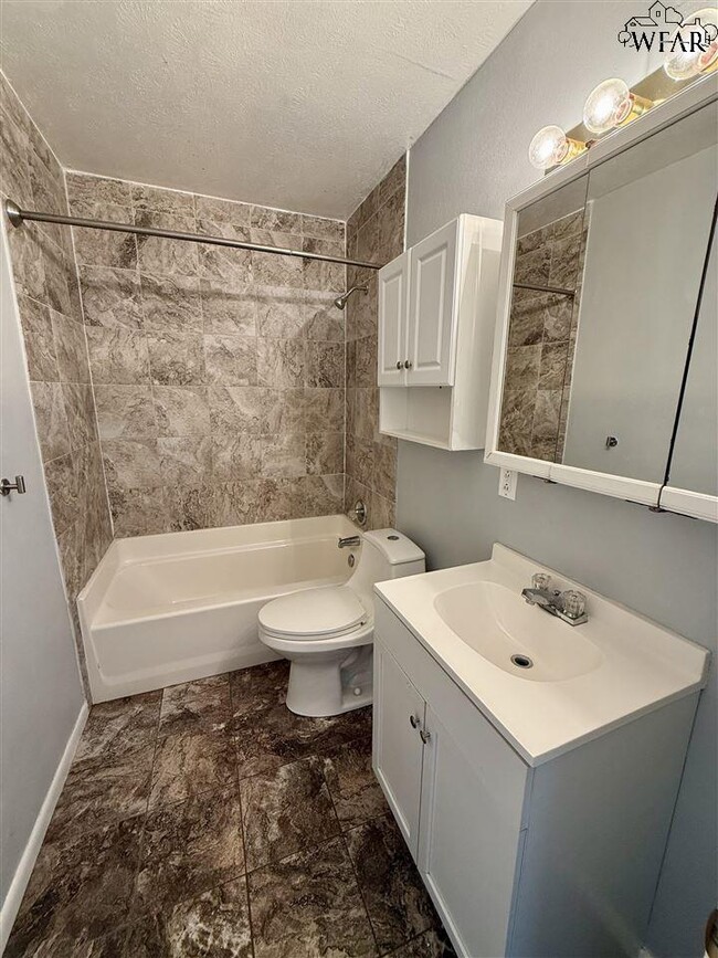 Building Photo - 1609 Las Vegas Trail