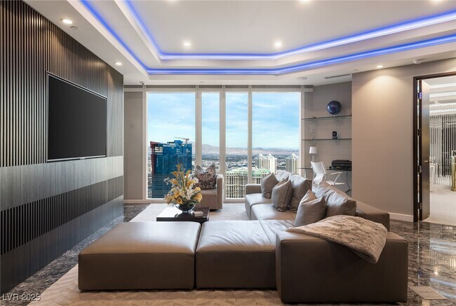 Building Photo - 3750 S Las Vegas Blvd