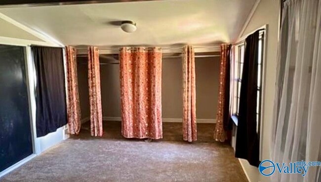 Building Photo - 2901 Azalea Rd SW