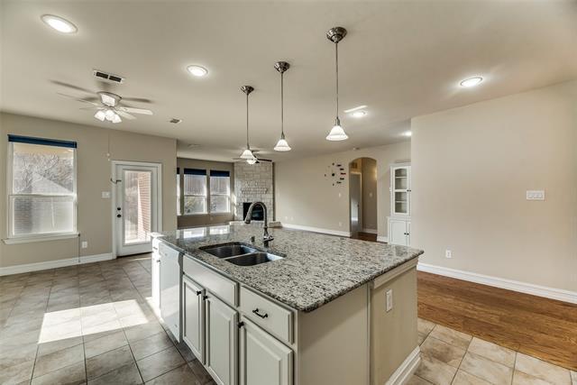 Building Photo - 660 Hobie Point Dr