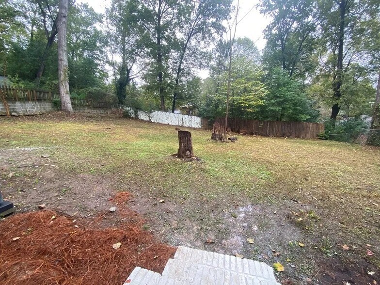 Building Photo - 4121 Calhoun Dr