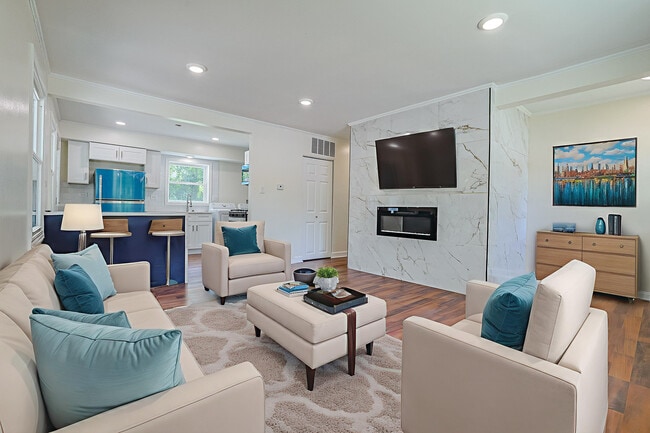 Building Photo - 8 Allegheny Ct