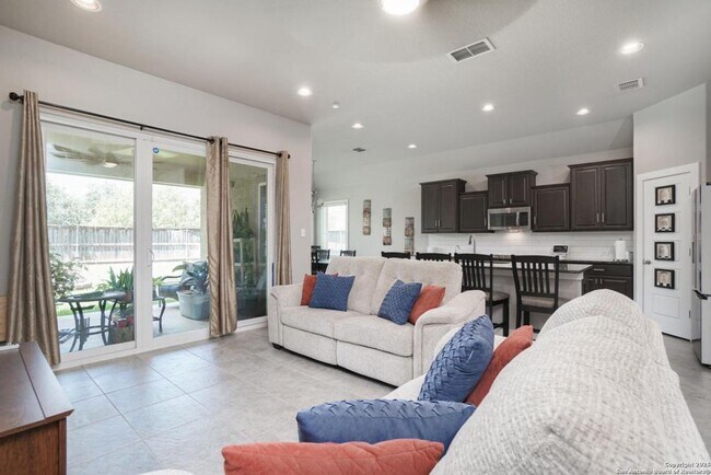 Building Photo - 2519 Merritt Vista