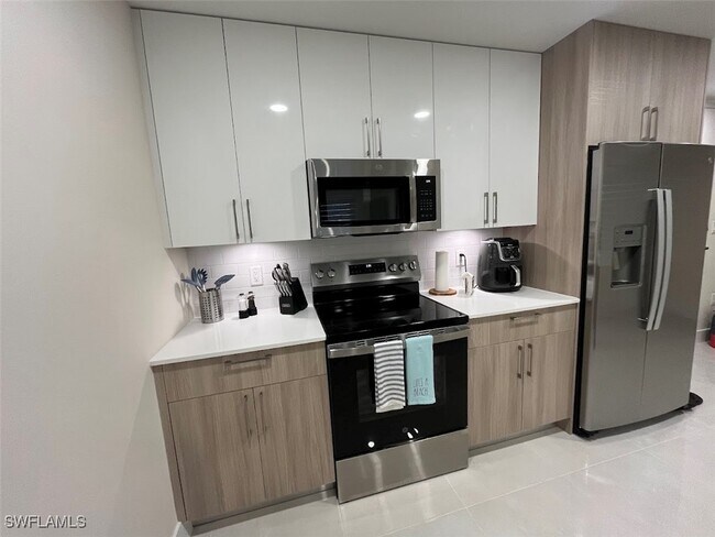 Building Photo - 26600 Rosewood Pointe Dr