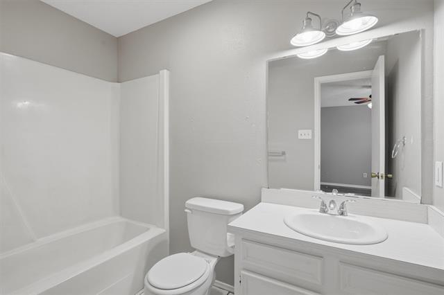 Building Photo - 128 Meador Ln