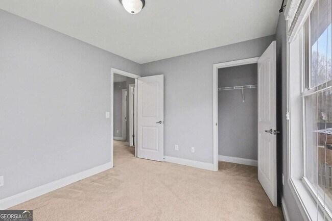 Building Photo - 4072 Creekrun Cir