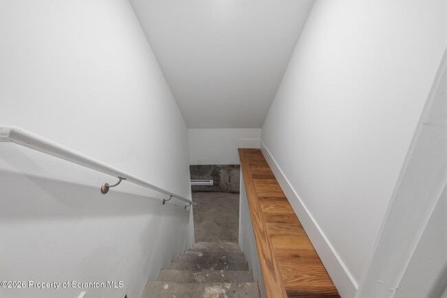 Building Photo - 305 Parsonage St