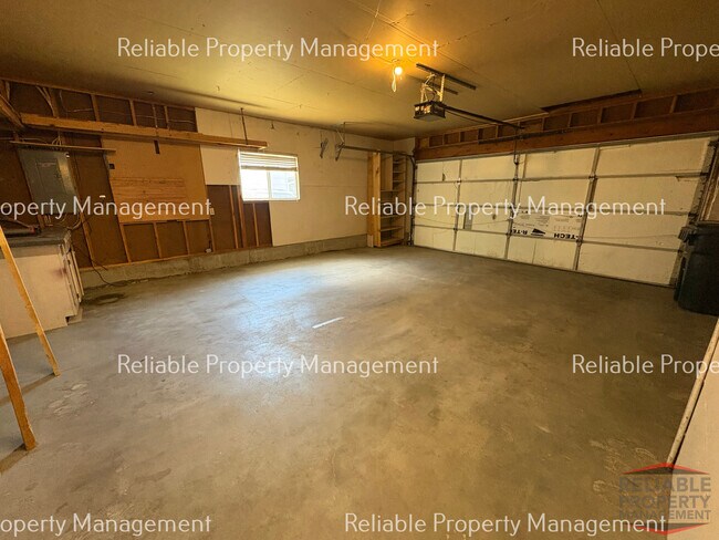 Building Photo - 1799 Ironwood Dr