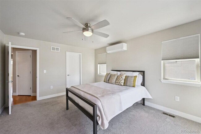 Building Photo - Rare University/Observatory Park 4 Plus Bed, 4.5 Bath Home