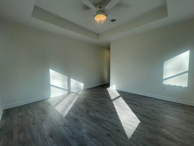 Building Photo - 5448 Jenee Ct