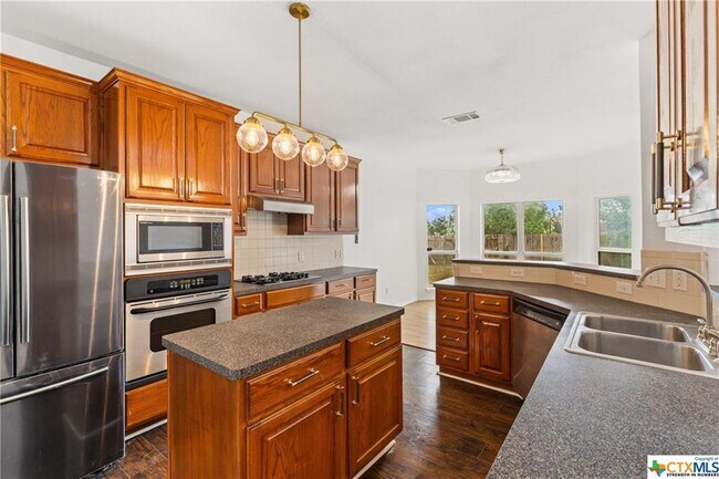 Building Photo - 156 Pecanwood S