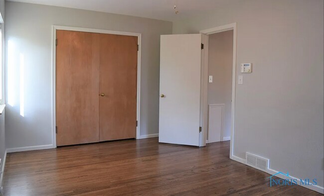 Building Photo - 4033 Hillandale Rd