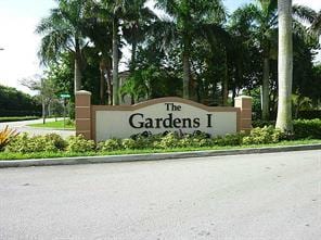 Building Photo - 2621 SE 12th Rd