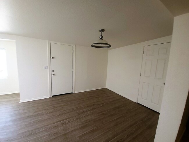 Building Photo - NORTH CENTRAL PHOENIX W/POOL!