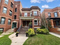Building Photo - 1458 W Olive Ave