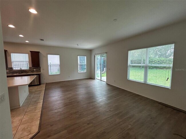 Building Photo - 913 Berry Leaf Ct