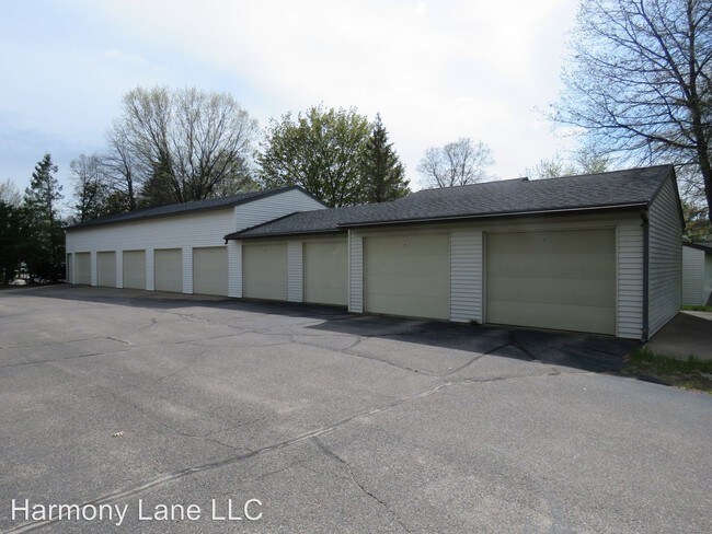 Building Photo - 3501 Harmony Ln