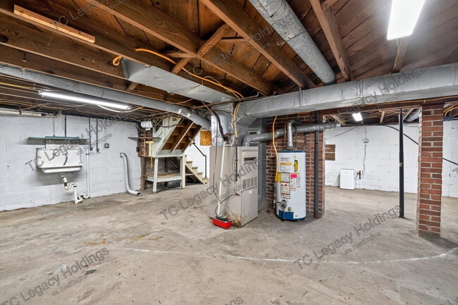 Building Photo - 316 Harrison St