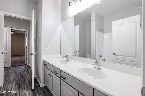 Building Photo - 18009 W Sunnyslope Ln