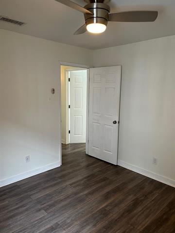 Building Photo - 2902 Douglas Ave