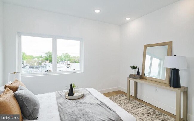 Building Photo - 3957 Wyalusing Ave