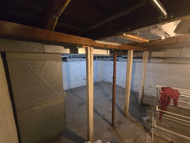 Building Photo - Spacious and Bright 3B Home in Longmont Available for July. Great Location!