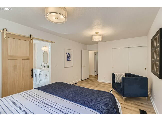 Building Photo - 2020 Wembley Park Rd