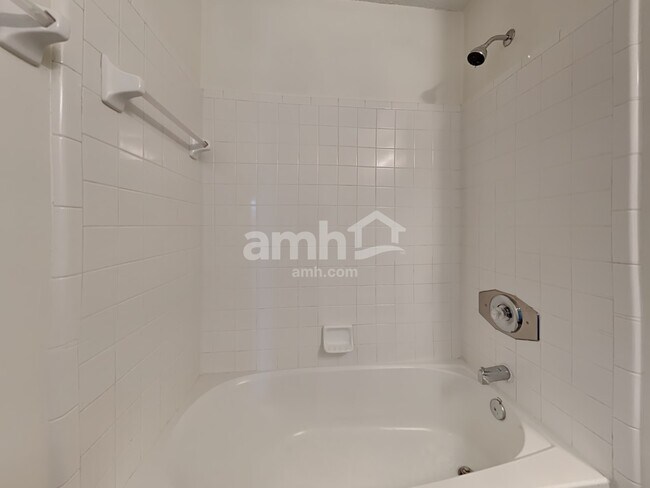 Building Photo - 1139 Ardmore St