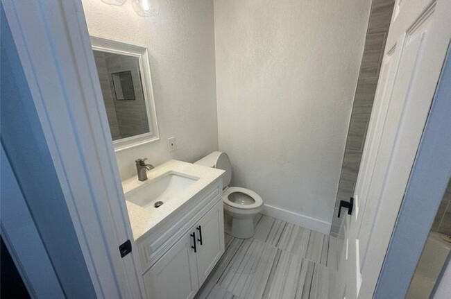 Building Photo - 9412 Quail Meadow Dr