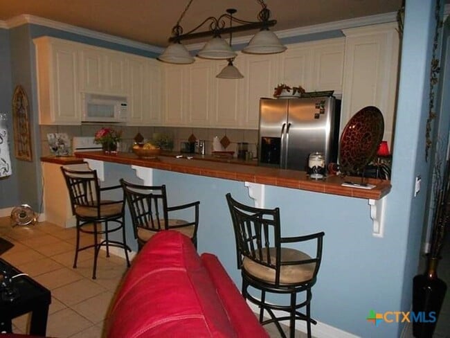 Building Photo - 3023 Green Mountain Dr