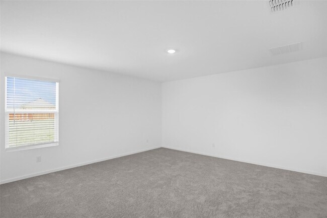 Building Photo - 818 Ginkgo Wy