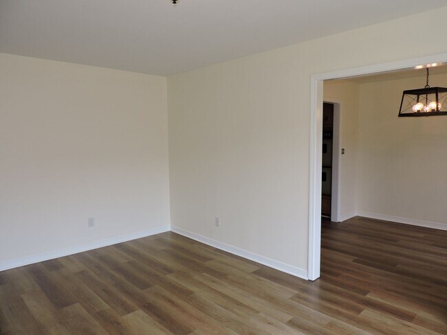 Building Photo - Nice home in Northeast Pensacola!