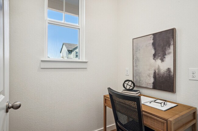 Building Photo - 3008 Sweet St