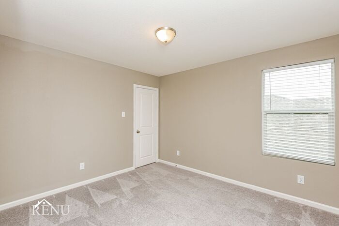 Building Photo - 13320 Wysong Dr