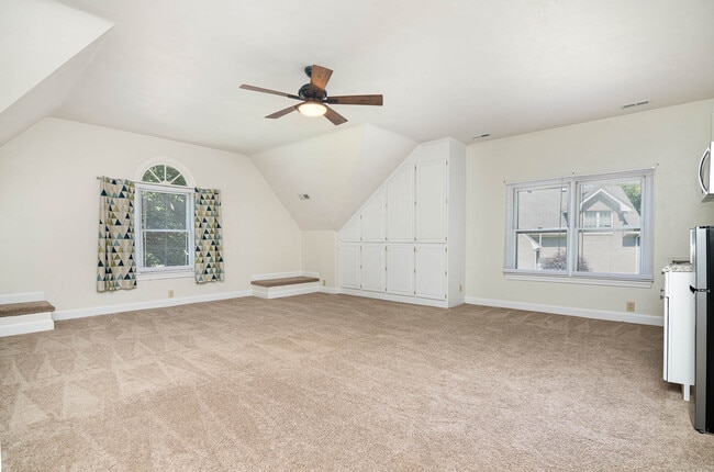 Building Photo - 2617 All Saints Ct