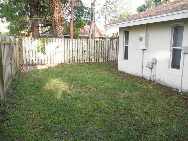 Building Photo - 13708 Lavender Ln