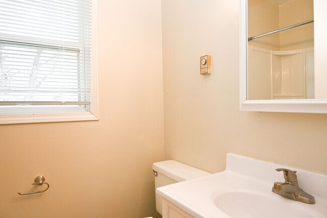 Building Photo - Kimball Duplex 1