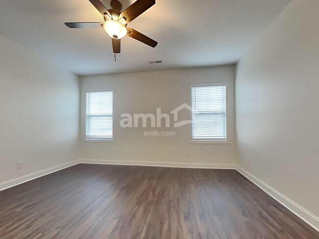 Building Photo - 1016 Carter Ridge Dr