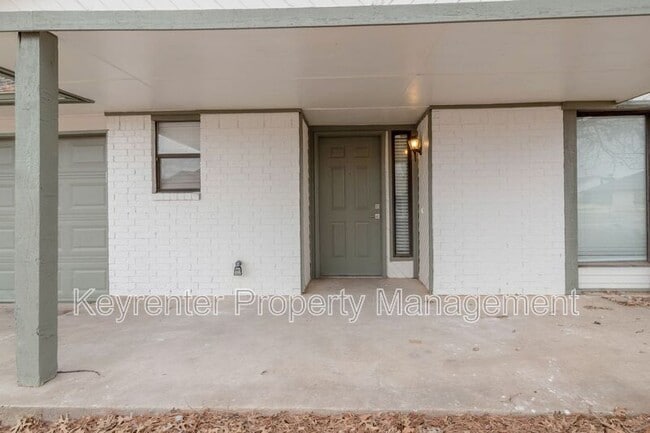 Building Photo - 732 Westridge Ct