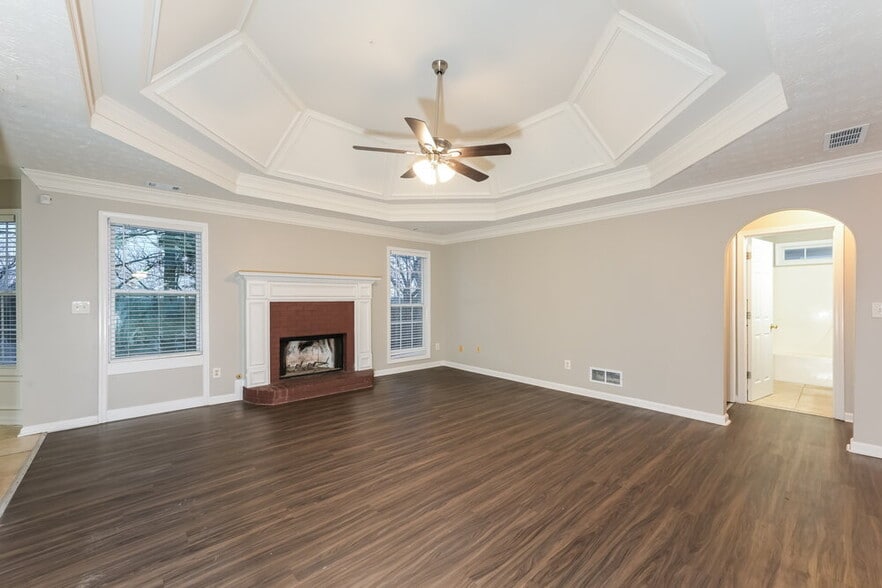 Building Photo - 875 Georgian Hills Dr