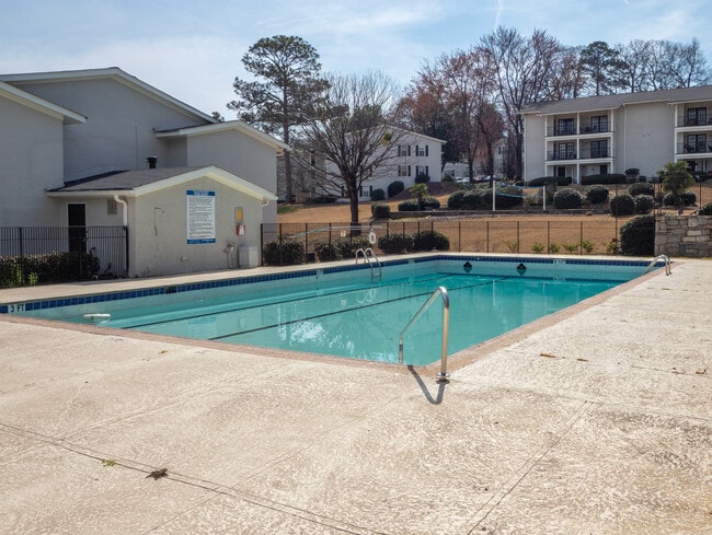 Building Photo - 1150 Collier Rd NW