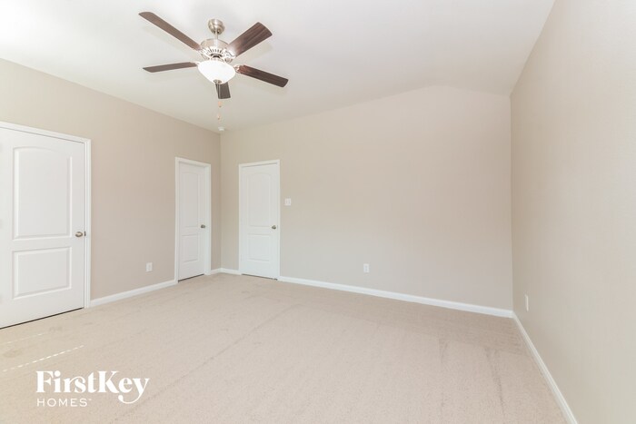 Building Photo - 1505 Kim Loan Dr