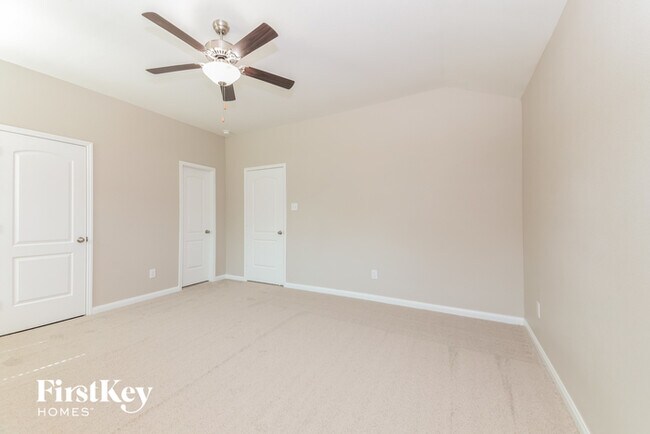 Building Photo - 1505 Kim Loan Dr
