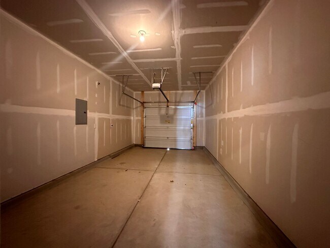 Building Photo - 3bd/2.5ba Townhome for rent @ Triple Crown in Durham